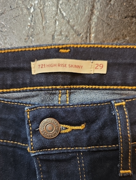 Levi's Denim - Levi's 721 High Rise Skinny Dark Blue Jeans with Gold Stitching